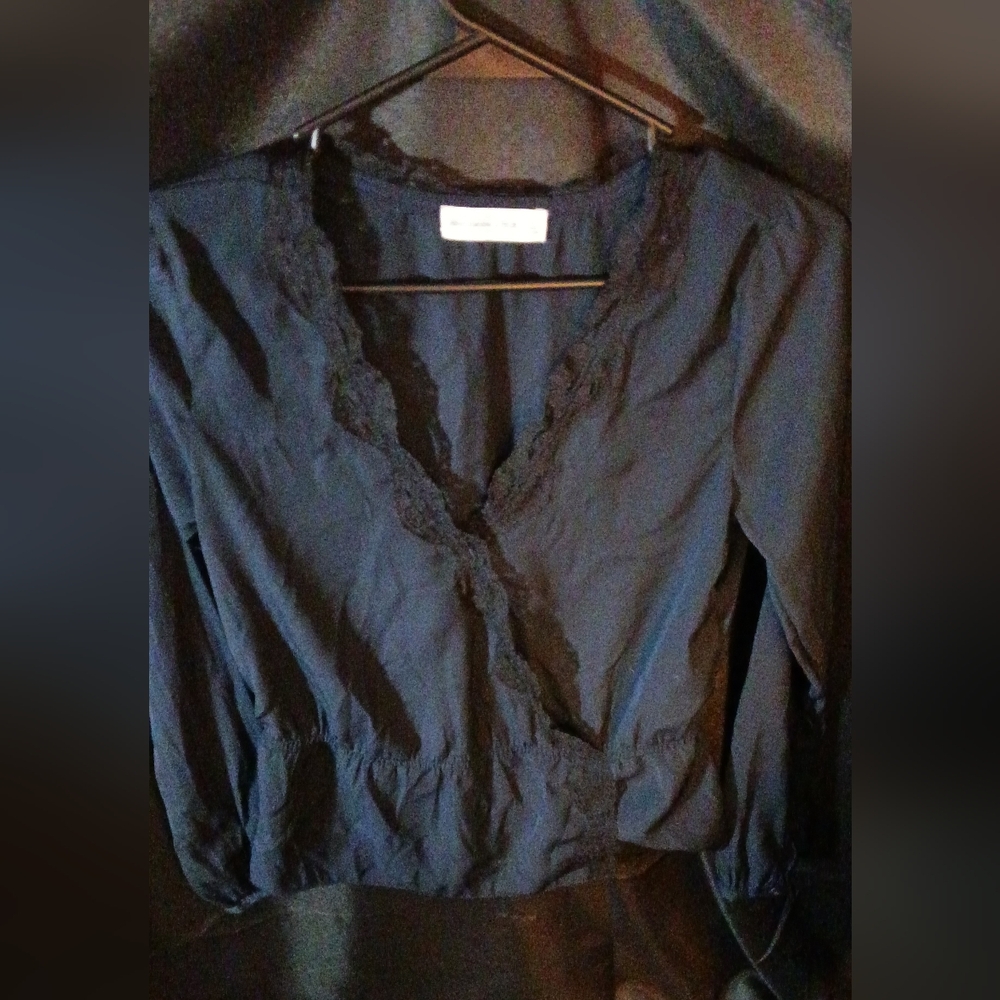 NWOT Abercrombie & Fitch blue lace trim blouse sz sm - Picture 4 of 8